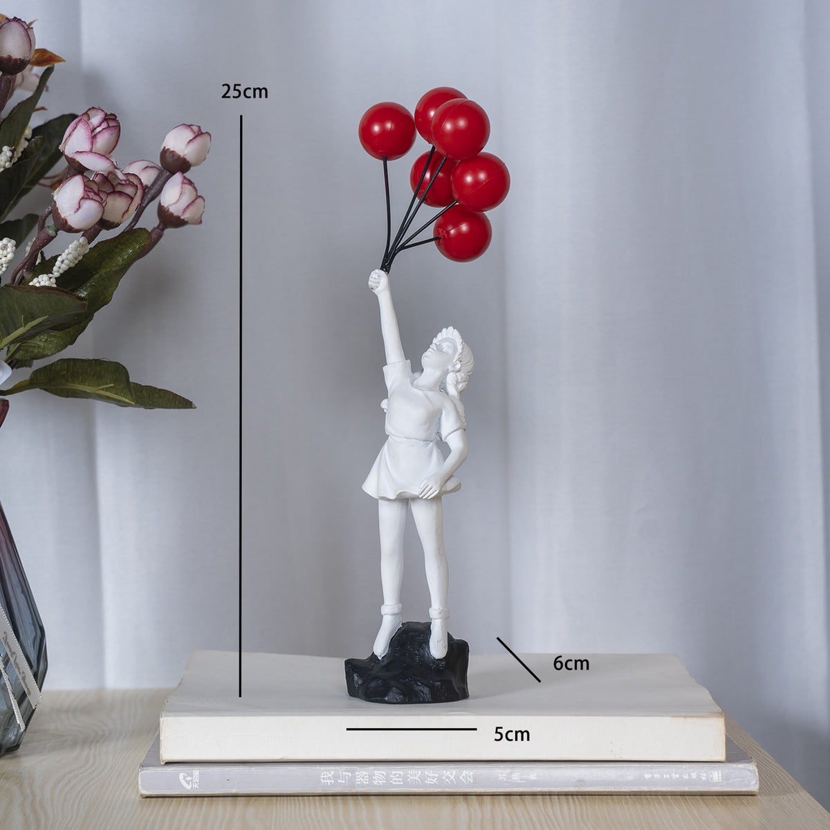 Balloon Girl Resin Décor